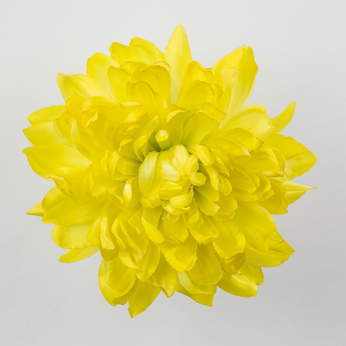 Keltainen tekodaalian kukkapää, satiini, 17 cm, 12 kpl