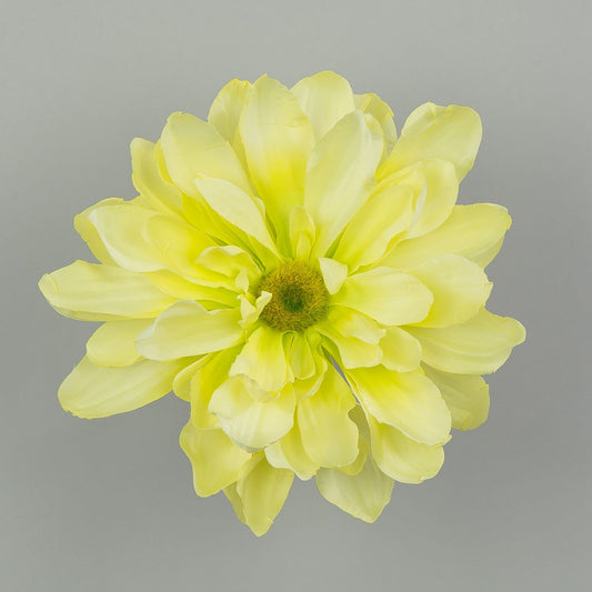 Vaalea keltainen tekodaalian kukkapää, satiini, 17 cm, 12 kpl