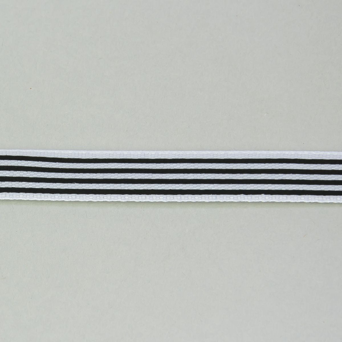 Valkoinen koristenauha, satiini, 12 mm